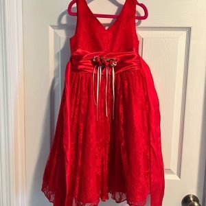 Beautiful red Christmas dress. Girls size 4.